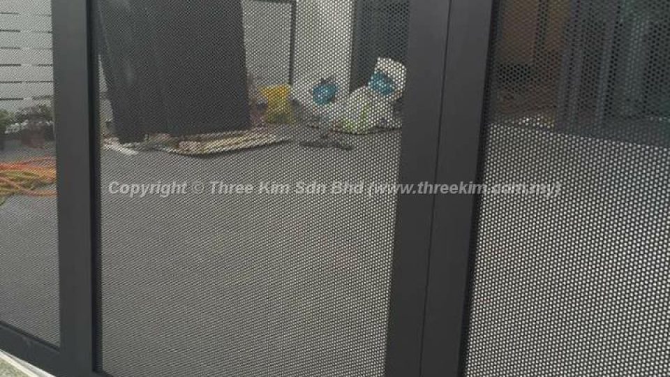 A9R1oq3yh9_1au6dff_7x0