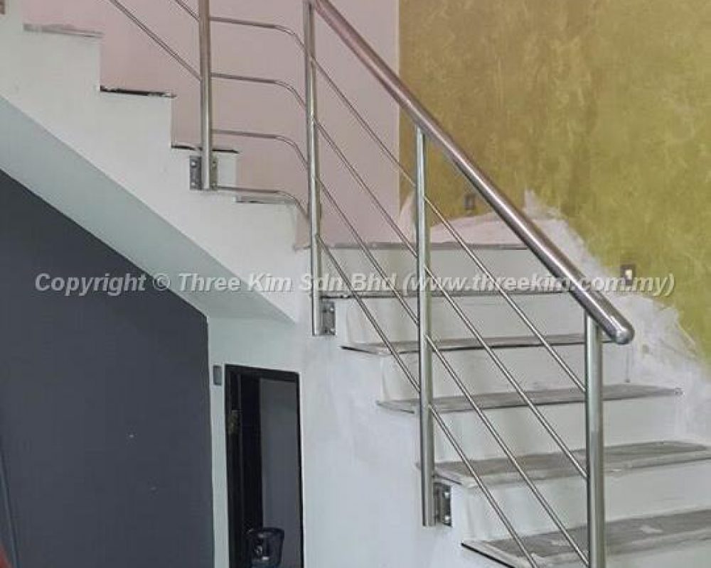 A9R1qcj32g_1p4djw6_bm4