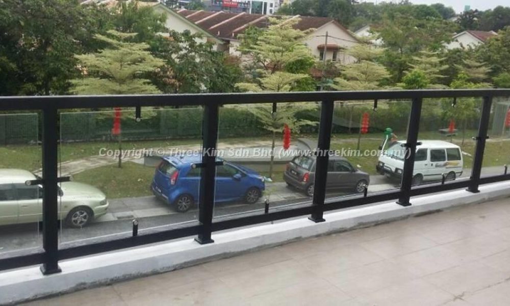 A9R1qqa3j_hv2as8_7yc