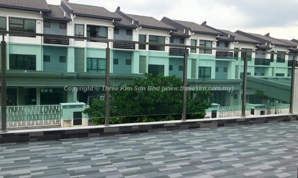 A9R1xna25o_fcj81c_688